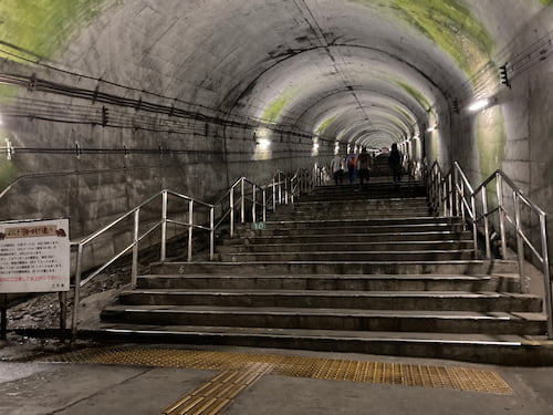土合駅の階段486段